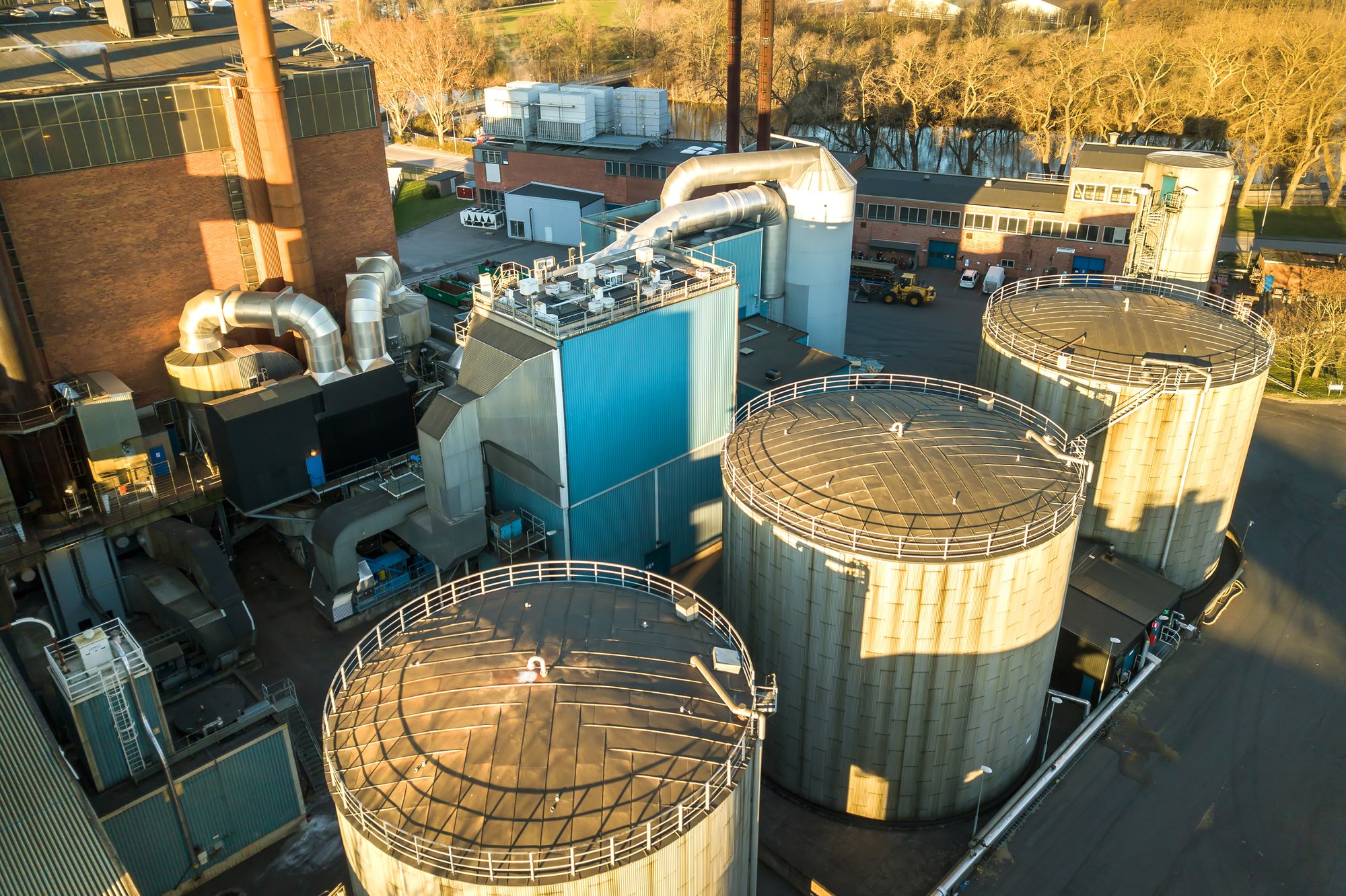 aerial-view-of-big-fuel-reservoirs-in-petroleum-in-2023-11-27-05-06-37-utc aerial-view-of-big-fuel-reservoirs-in-petroleum-in-2023-11-27-05-06-37-utc
