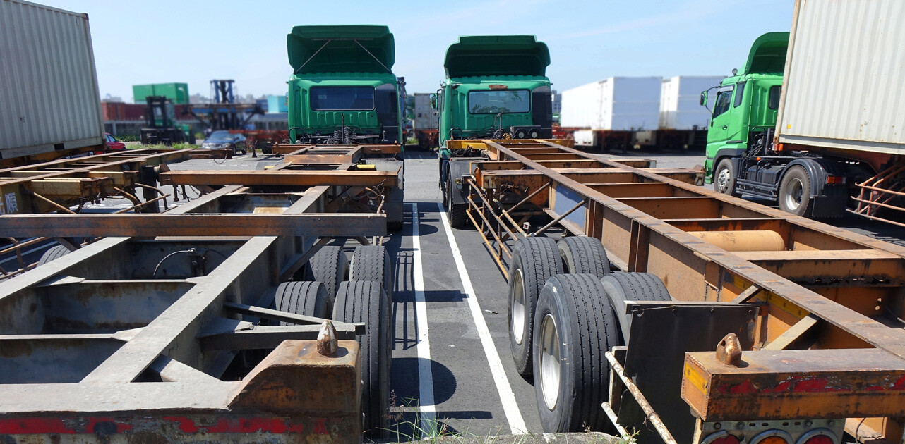 container-chassis